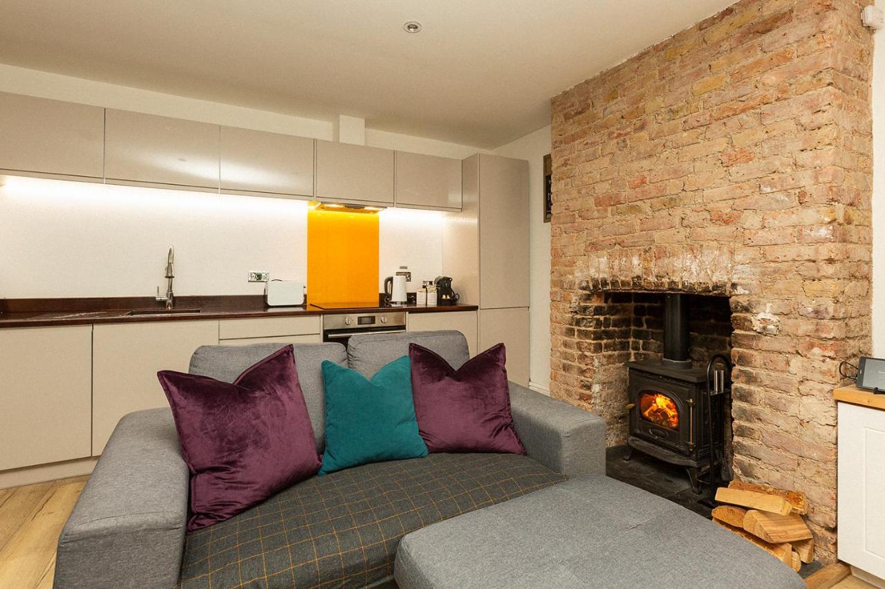 Stylish & Cosy Margate Escape With Hot Tub And Log Burner Dogs Welcome 外观 照片