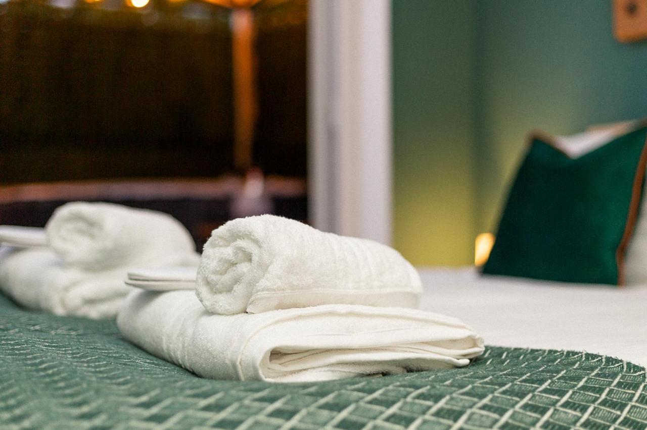 Stylish & Cosy Margate Escape With Hot Tub And Log Burner Dogs Welcome 外观 照片