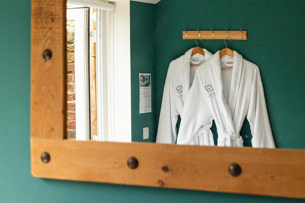 Stylish & Cosy Margate Escape With Hot Tub And Log Burner Dogs Welcome 外观 照片