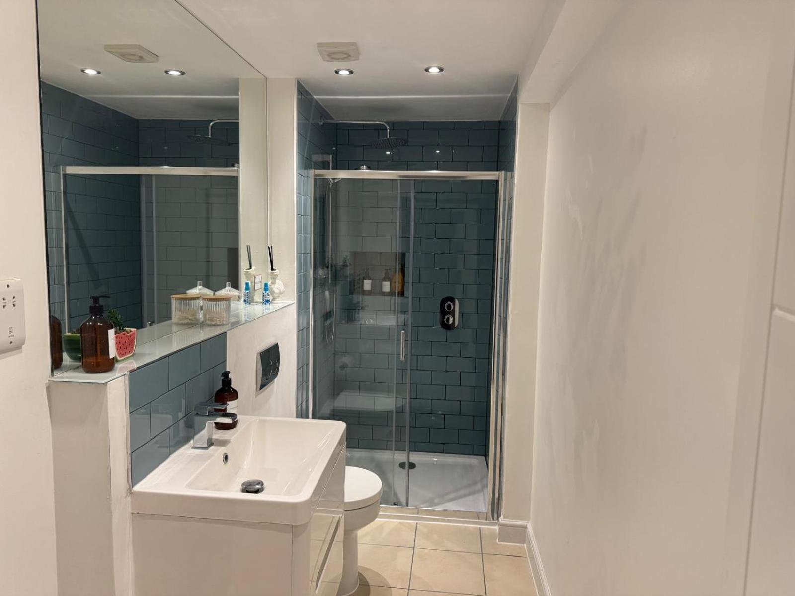 Stylish & Cosy Margate Escape With Hot Tub And Log Burner Dogs Welcome 外观 照片